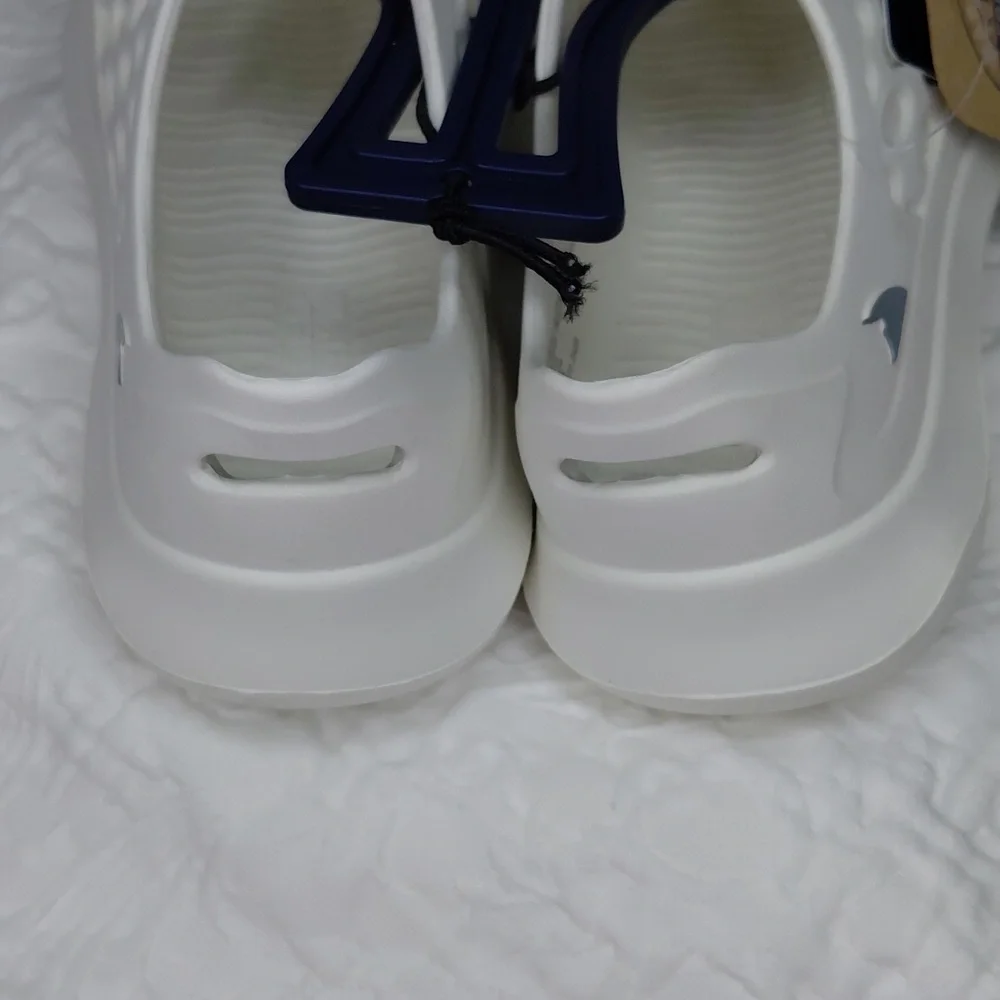 Rugged Shark Kids White Water Shoes Sz 10 Toddler
